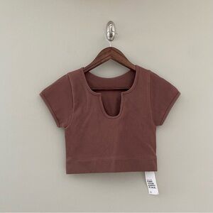 NWT GILLY HICKS Brown Ribbed Seamless Notch Neck Crop Top Size Large